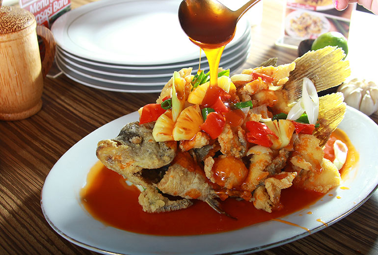 Gurami Saos Abang Cak Yu Gurami Saos Abang Cak Yu