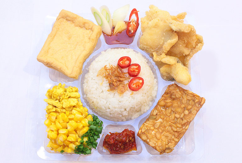 Nasi Kotak Komplit Orak-arik Cak Yu Nasi Kotak Komplit Orak-arik Cak Yu