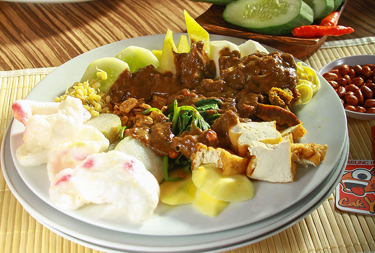 Rujak Cingur Cak Yu Rujak Cingur Cak Yu